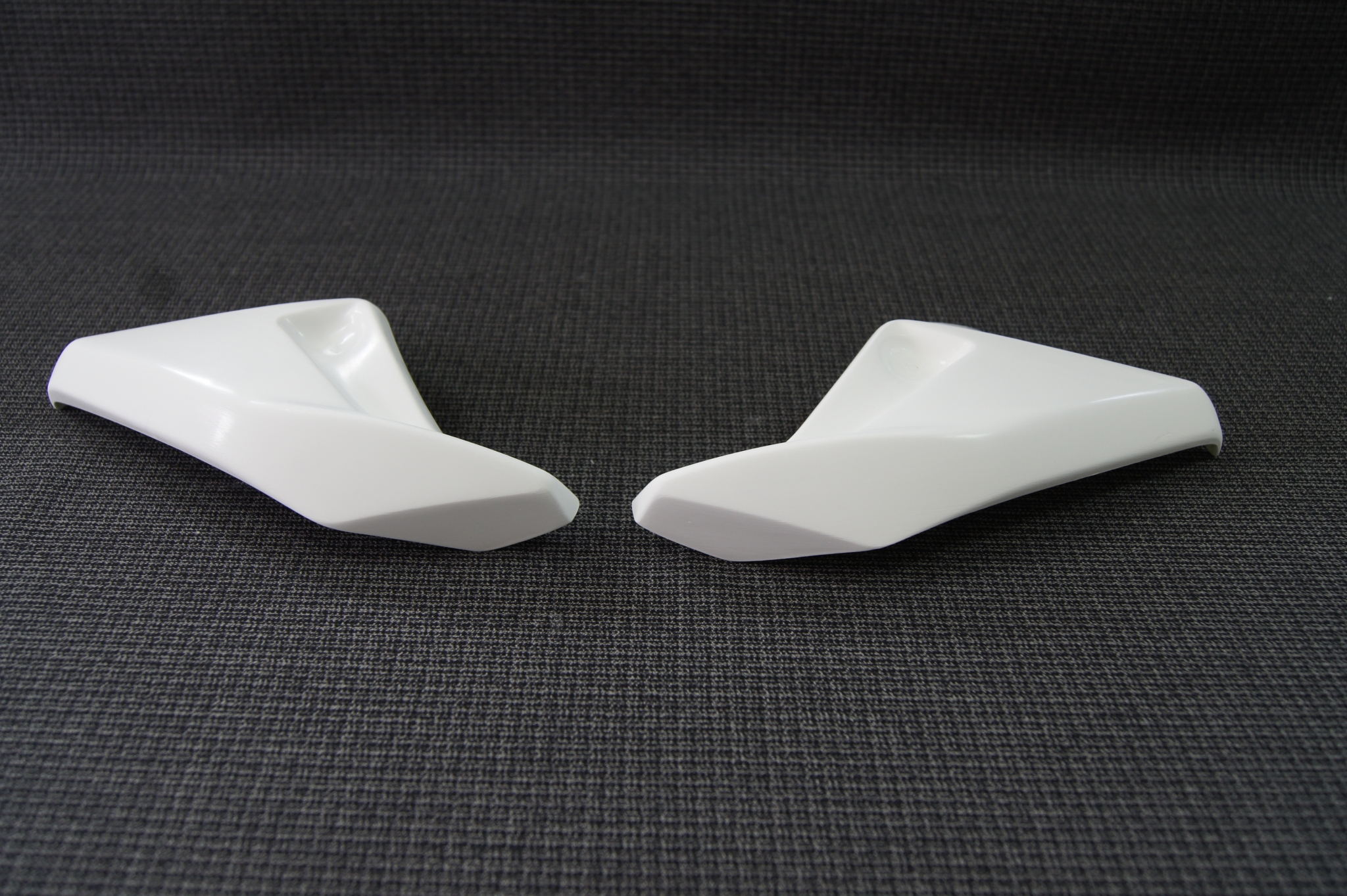 OSŁONY LAMPY REFLEKTORA SUZUKI GSR 600